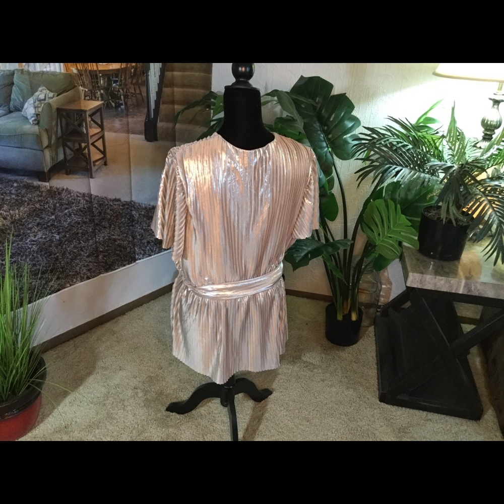 Dressy Belted Peplum Top metallic 18/20